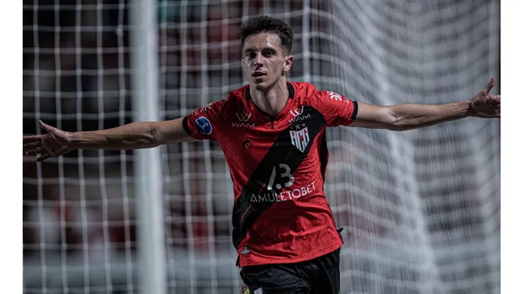 Heber Gomes/AGIF - Shaylon perdeu título de melhor da partida.