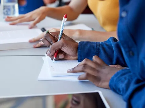 Câmara aprova alterações do Senado em MP para estudantes de rede privada se inscrevem no Prouni