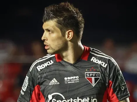 Peça-chave do SPFC ganha 7x menos que Tiago Volpi e informação repercute na torcida tricolor