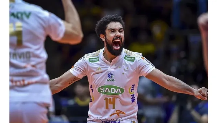 Fernando Cachopa comemora ponto do Cruzeiro na final da Superliga de Vôlei em Uberlândia — Foto: Divulgação/Cruzeiro