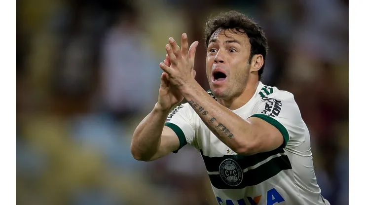 Foto: Luciano Belford/AGIF - Gladiador (foto) tirou onda do rival Athletico após goleada na Libertadores