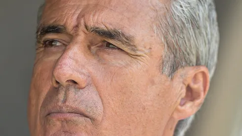 Foto: Thiago Ribeiro/AGIF - Luís Castro não quis falar do assunto e foi direto.