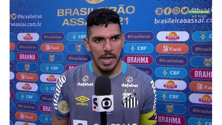 Foto: Reprodução/SporTV - João Paulo (foto) não poupou críticas a Leandro Vuaden por arbitragem polêmica no San-São