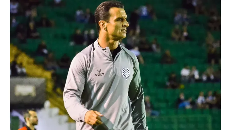 Foto: R.Pierre/AGIF | Júnior Rocha projeta mudanças na equipe