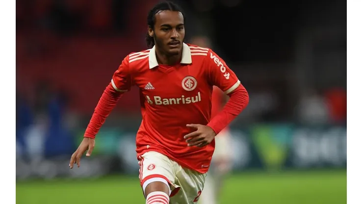 Foto: Divulgação/Internacional - Estêvão: estreou como profissional do Inter diante do Avaí