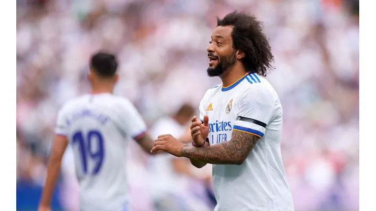 Marcelo com a camisa do Real Madrid (Foto: Getty Images)