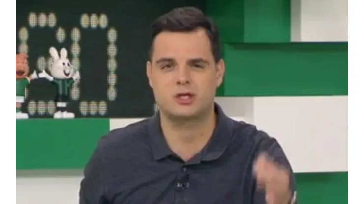 Chico Garcia expõe insatisfação de jogadores com Vitor Pereira no Timão