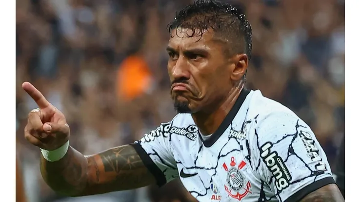 Foto: Marcello Zambrana/AGIF - Paulinho vai ficar um longo período fora das atividades.