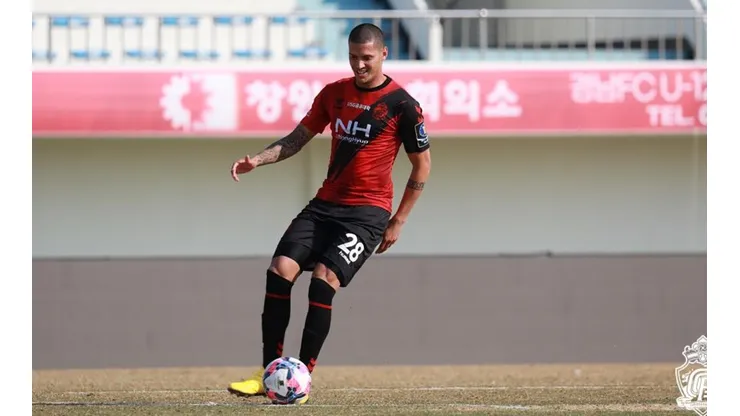 Foto: Divulgação/Gyeongnam | Tiago Orobó acumula 7 gols e uma assistência