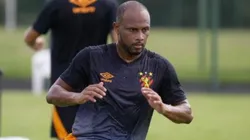 Foto: Anderson Stevens/Sport - Ronaldo Henrique comenta sobre cobranças internas no Sport após derrota para o CSA