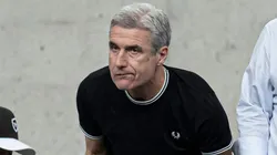 Foto: Jorge Rodrigues/AGIF | LE aprovado por Luís Castro no Botafogo tem data para chegar ao Rio