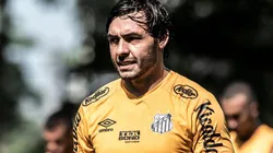 Foto: Ivan Storti/Santos FC/Divulgação - Goulart: sem espaço no time titular de Bustos
