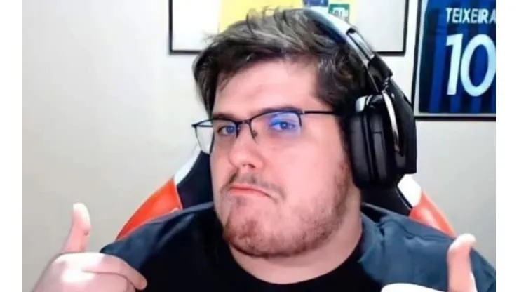 Foto: Reprodução/Twitch | Casimiro pediu a saída de Zé Ricardo do comando do Vasco
