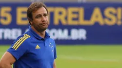 Foto: Fernando Moreno/AGIF | Nome aprovado por Felipe Conceição no Cruzeiro perde espaço com Paulo Pezzolano