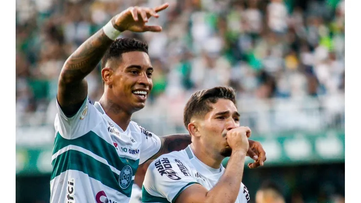 Foto: Gabriel Machado/AGIF - Reforço do Coxa foi muito elogiado pela torcida nas redes sociais