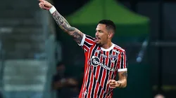Luciano com a camisa do São Paulo (Foto: Marcello Zambrana/AGIF)