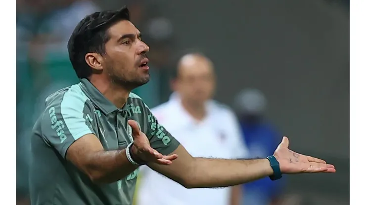 Foto: Marcello Zambrana/AGIF | Abel vem dando oportunidades para Atuesta com titular