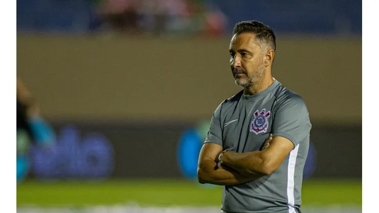 Titular de Vítor Pereira encheu o elenco de elogios