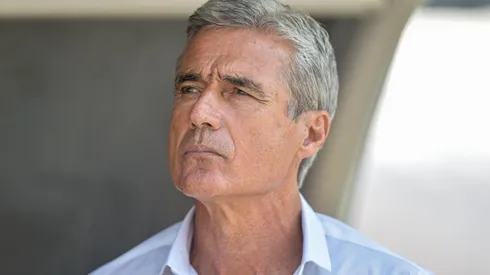 Foto: (Thiago Ribeiro/AGIF) - Luís Castro acredita que o lado emocional tenha atrapalhado o Botafogo neste domingo (1)