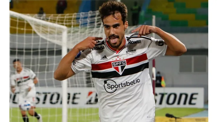 Foto: (APG/AGIF) - Igor Gomes fez um dos gols do São Paulo na vitória sobre o Jorge Wilstermann, da Bolívia, por 3 a 1, na última quinta (28), e deve ser titular no clássico San-São