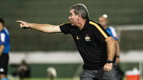 Foto: (Diogo Reis/AGIF) - Cláudio Tencati espera que o Criciúma conquiste mais três pontos na Série B com o apoio da torcida