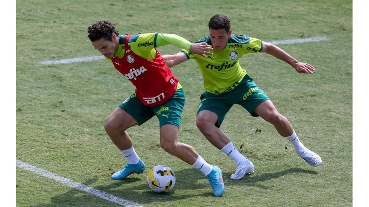 Foto: Fabio Menotti / Ag. Palmeiras - Fabinho (à direita) é uma das crias da base campeã da Copinha que pode receber chances de Abel na Copa do Brasil