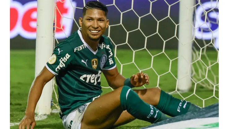 Marcello Zambrana/AGIF - Rony pelo Palmeiras.
