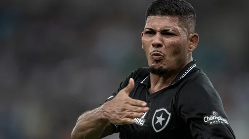 Erison tem sido destaque do Botafogo (Foto: Jorge Rodrigues/AGIF)