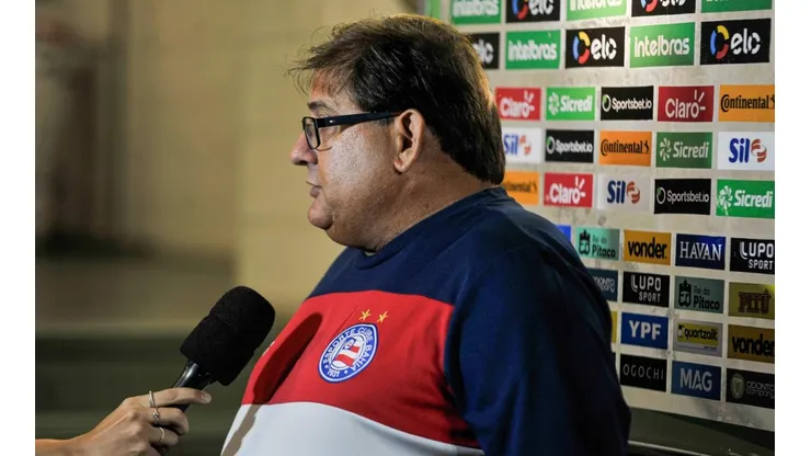 Foto: Jhony Pinho/AGIF - Guto Ferreira tem desfalques e retornos para a próxima partida
