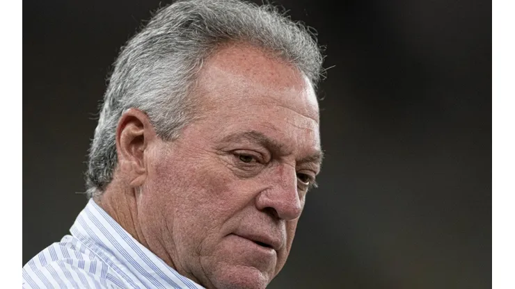 Mauro Cezar não poupa críticas a Abel Braga e manda recado para diretoria do Flu