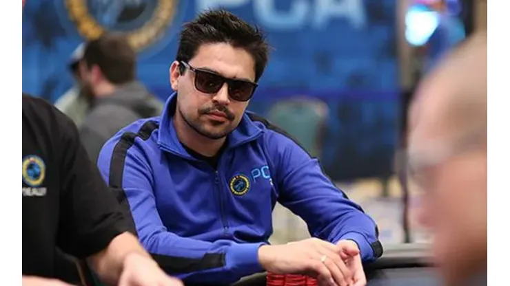 João Fernandes venceu torneio do PokerStars (Foto: Carlos Monti/PCA)