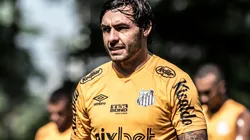 Foto: Ivan Storti/Santos FC - Goulart (foto) deve iniciar no banco do Santos novamente
