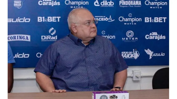 Foto: (Flickr Oficial CSA/Morgana Oliveira) - Omar Coelho, presidente do CSA, admitiu que a fase atual não é das melhores