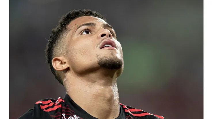 - João Gomes vem jogando muita bola