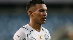 Foto: Gil Gomes/AGIF - Veron se destacou diante do Emelec.