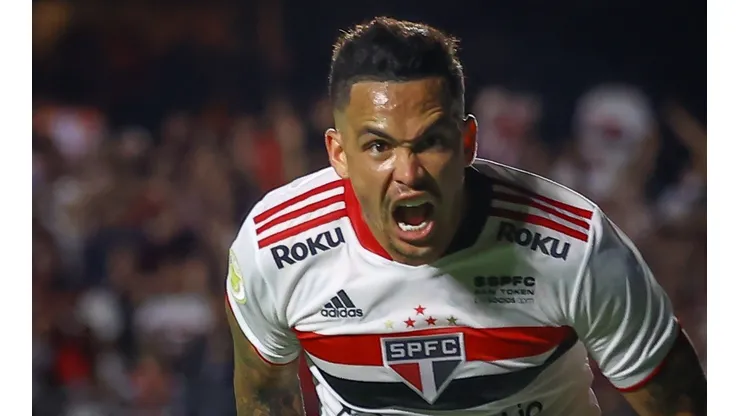Marcello Zambrana/AGIF - Luciano fala após renovar com o São Paulo