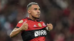 Thiago Ribeiro/AGIF - Matheuzinho vira pivô de processo contra o Flamengo