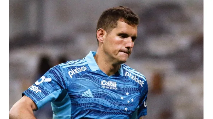 Rafael Cabral comemora Cruzeiro no G4 e projeta temporada; CONFIRA 