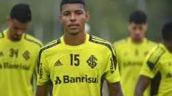 Foto: Ricardo Duarte/SCI - Matheus Dias viu Inter comprá-lo em definitivo e estender contrato