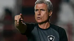 Foto: Vitor Silva/Botafogo - Treinador vem avaliando o elenco.