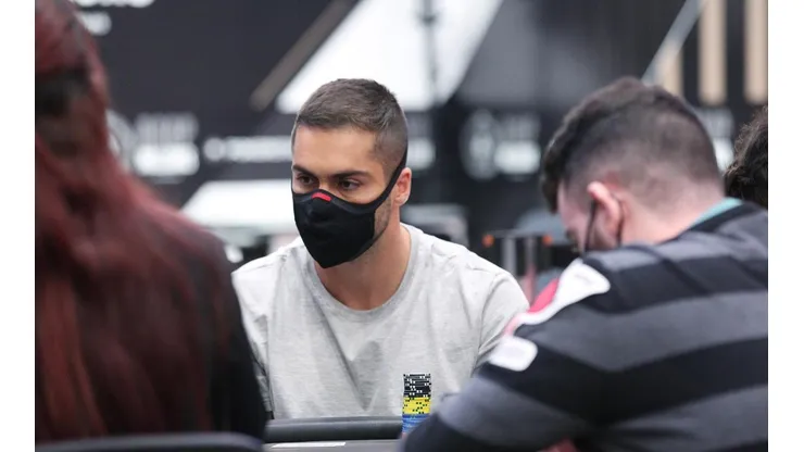 Tauan Naves manteve a liderança no ranking Pocket Fives (Foto: BSOP)