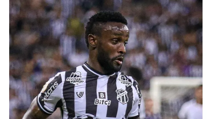 Foto: Lucas Emanuel/AGIF - Mendonza e mais dois jogadores desfalcam o Ceará nesta noite (26)