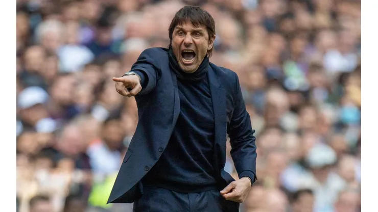 Foto: Sebastian Frej/MB Media/Getty Images | Conte atualmente comanda o Tottenham