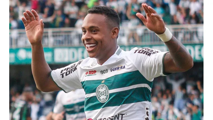 Foto: Gabriel Machado/AGIF - Igor Paixão: destaque do Coritiba na temporada 2022