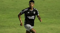 Foto: Thiago Ribeiro/AGIF | Vasco renova com Laranjeira, afirma perfil especializado em notícias do Clube