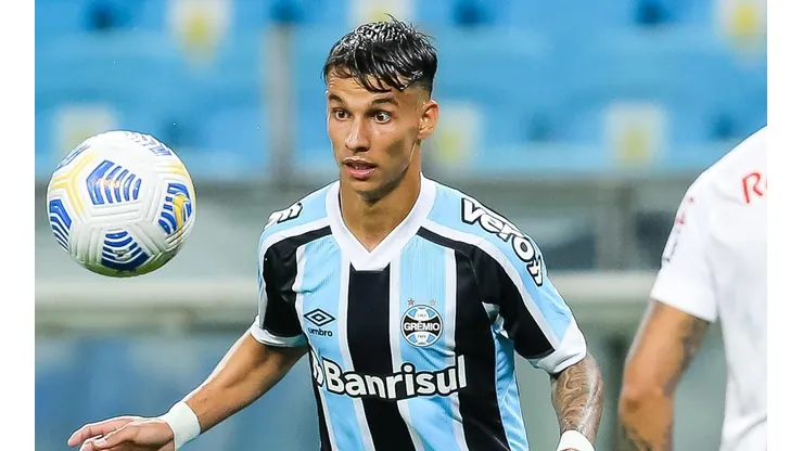 Foto: Pedro H. Tesch/AGIF - Ferreira: vem desfalcando o Grêmio na temporada por conta de problemas físicos