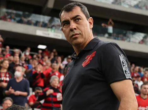 Carille expõe papo com gringos do Athletico nos bastidores