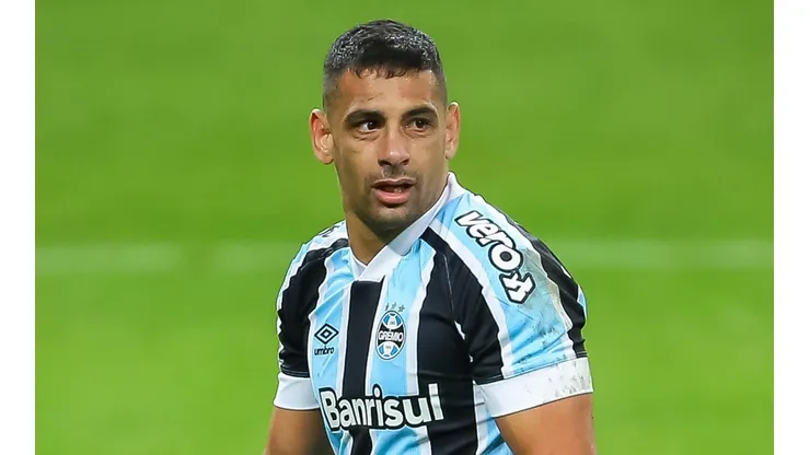 Foto: Pedro H. Tesch/AGIF - Diego Souza retornou em grande estilo.