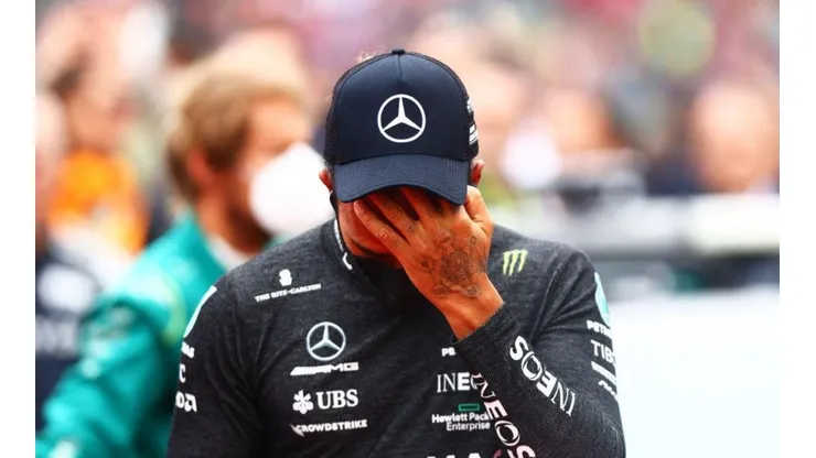 Dan Istitene - Formula 1/Formula 1 via Getty Images/ "Eu sei que é indirigível"; Toto Wolff se desculpa com Hamilton por carro da Mercedes no GP da Emilia-Romagna.