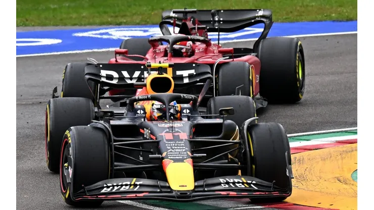 Clive Mason/Getty Images - A briga está muito boa entre a Red Bull e a Ferrari